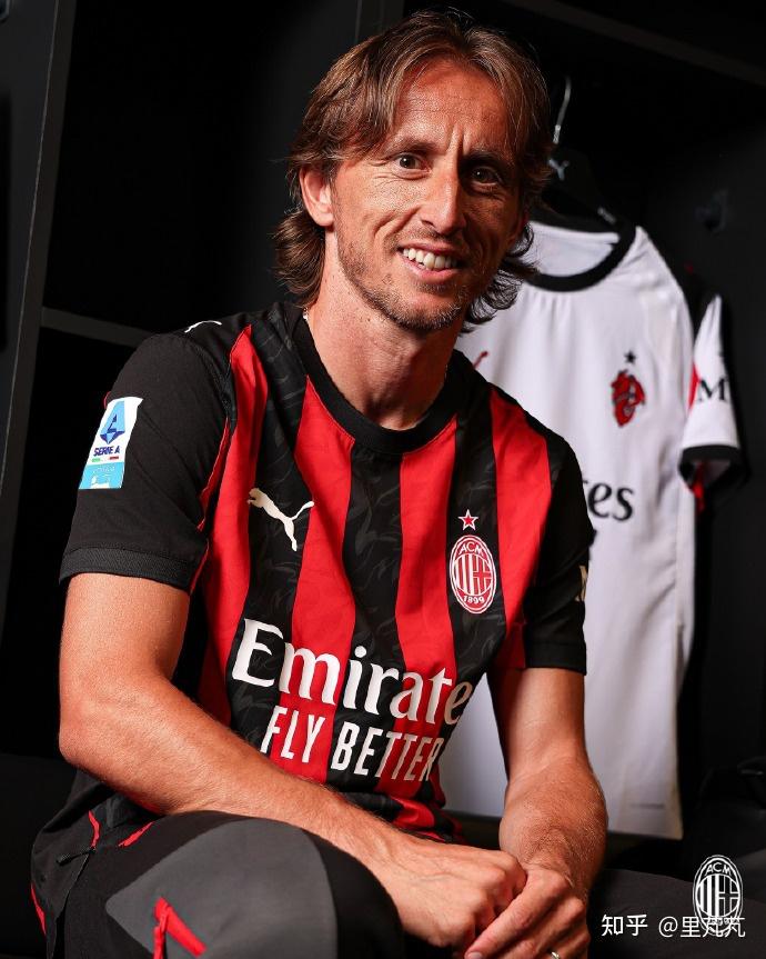 萨林杰真不行了？广东“三王炸”验货成功，朱芳雨被迫更换大外援