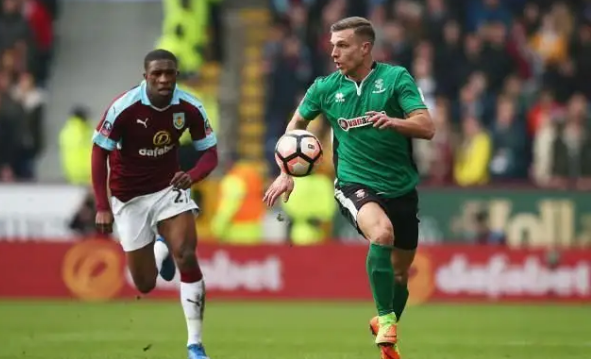 罗马诺：尤尔曼德不是尤文冬窗目标，球员不会在1月离开葡体