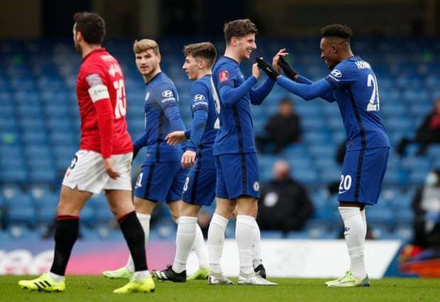 东契奇推动湖人交易字母哥，詹姆斯或否决